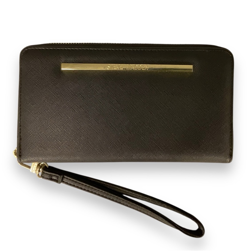Steve Madden zip wallet